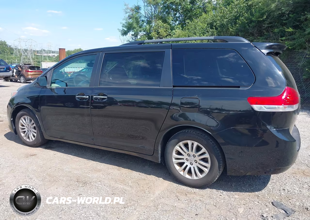 2012 Toyota Sienna Xle V6 8 Passenger VIN:5TDYK3DC2CS218350 - 15
