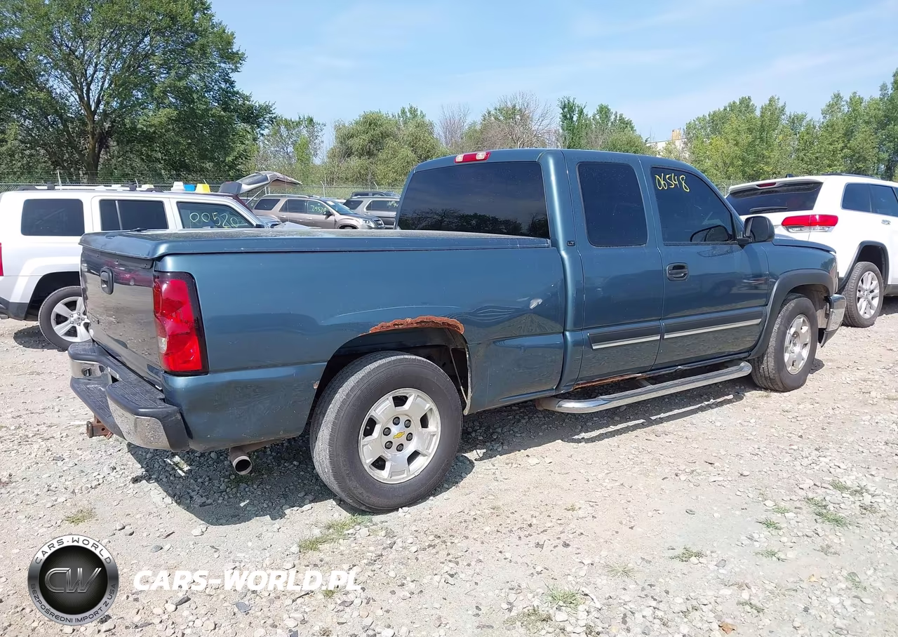 2007 Chevrolet Silverado 1500 Classic Lt1 VIN:1GCEC19ZX7Z101024 - 4