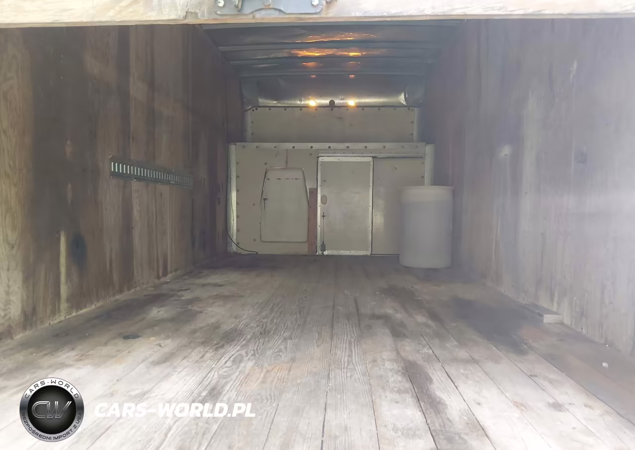 2000 Ford E-350 Cutaway Standard VIN:1FDWE35L9YHB93709 - 16