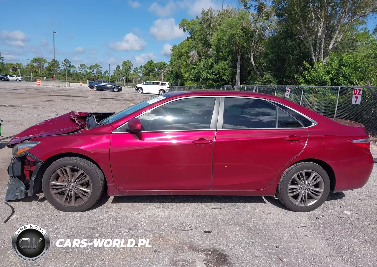 2017 Toyota Camry Se VIN:4T1BF1FK3HU734136 - 15