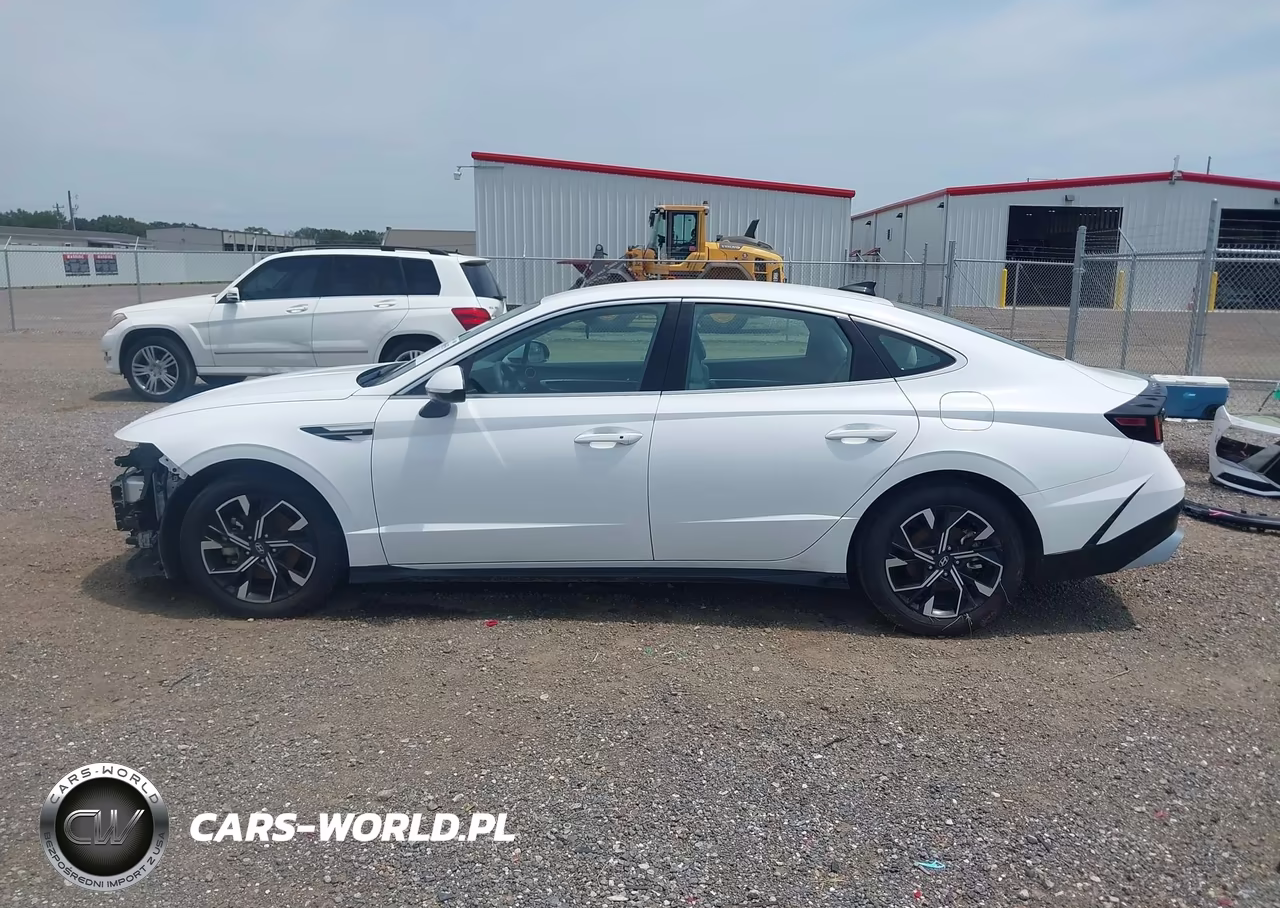 2025 Hyundai Sonata Sel VIN:KMHL64JA0SA505541 - 15