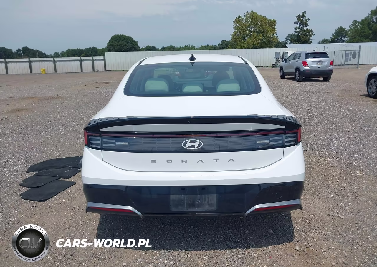 2025 Hyundai Sonata Sel VIN:KMHL64JA0SA505541 - 17