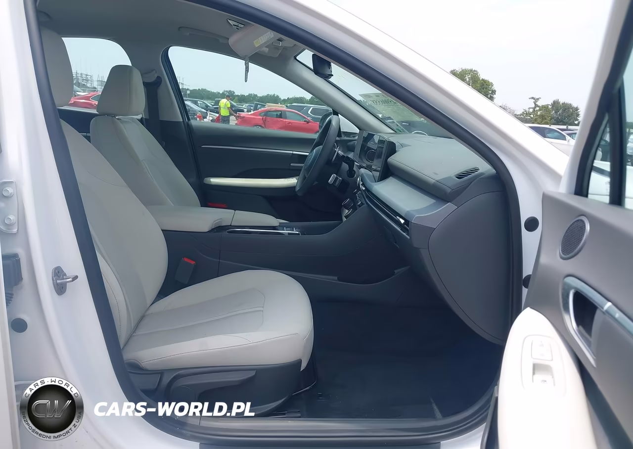 2025 Hyundai Sonata Sel VIN:KMHL64JA0SA505541 - 5