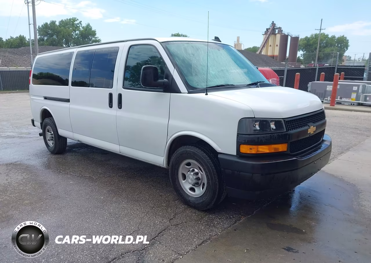 2018 Chevrolet Express 3500 Ls VIN:1GAZGNFG1J1276065 - 1
