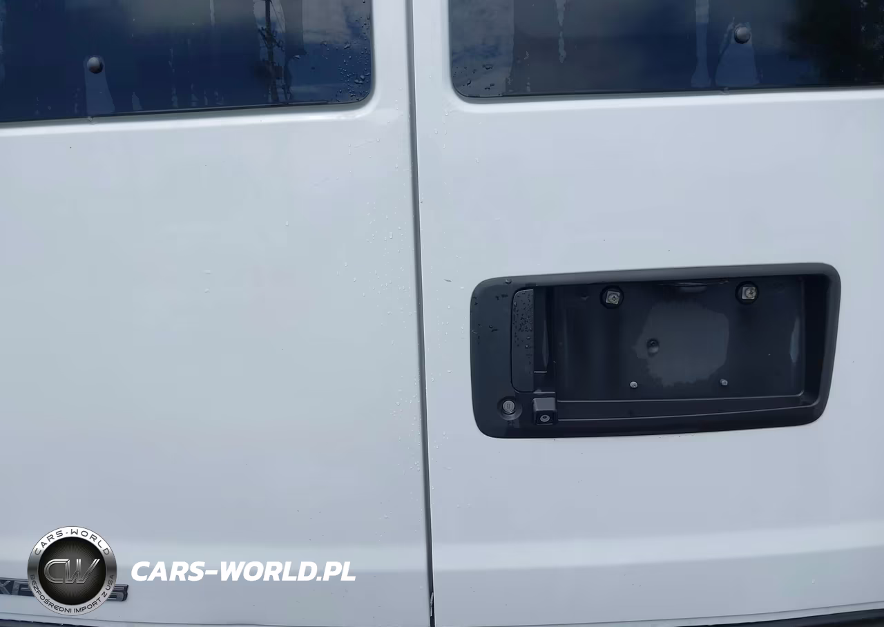 2018 Chevrolet Express 3500 Ls VIN:1GAZGNFG1J1276065 - 12