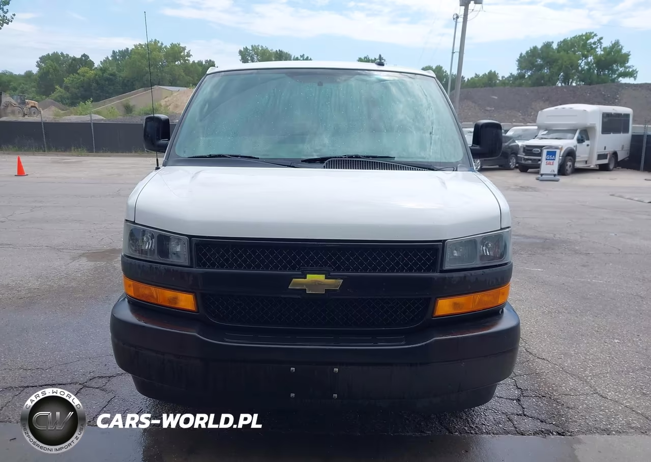 2018 Chevrolet Express 3500 Ls VIN:1GAZGNFG1J1276065 - 17