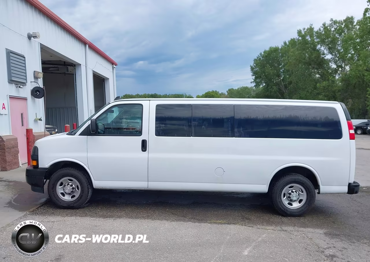 2018 Chevrolet Express 3500 Ls VIN:1GAZGNFG1J1276065 - 19