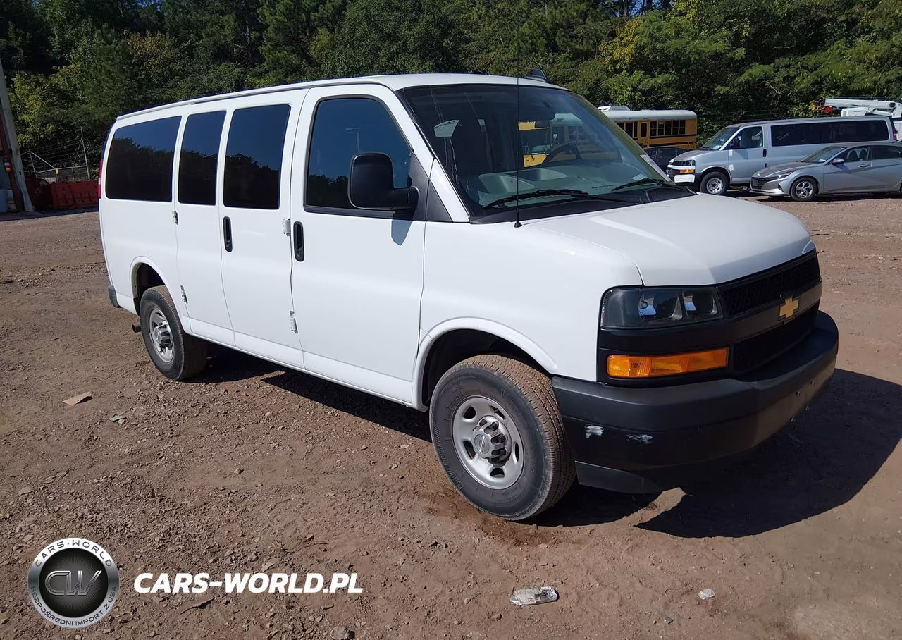 2024 Chevrolet Express Passenger Rwd 2500 Regular Wheelbase Ls VIN:1GAWGEFP0R1158748 - 1