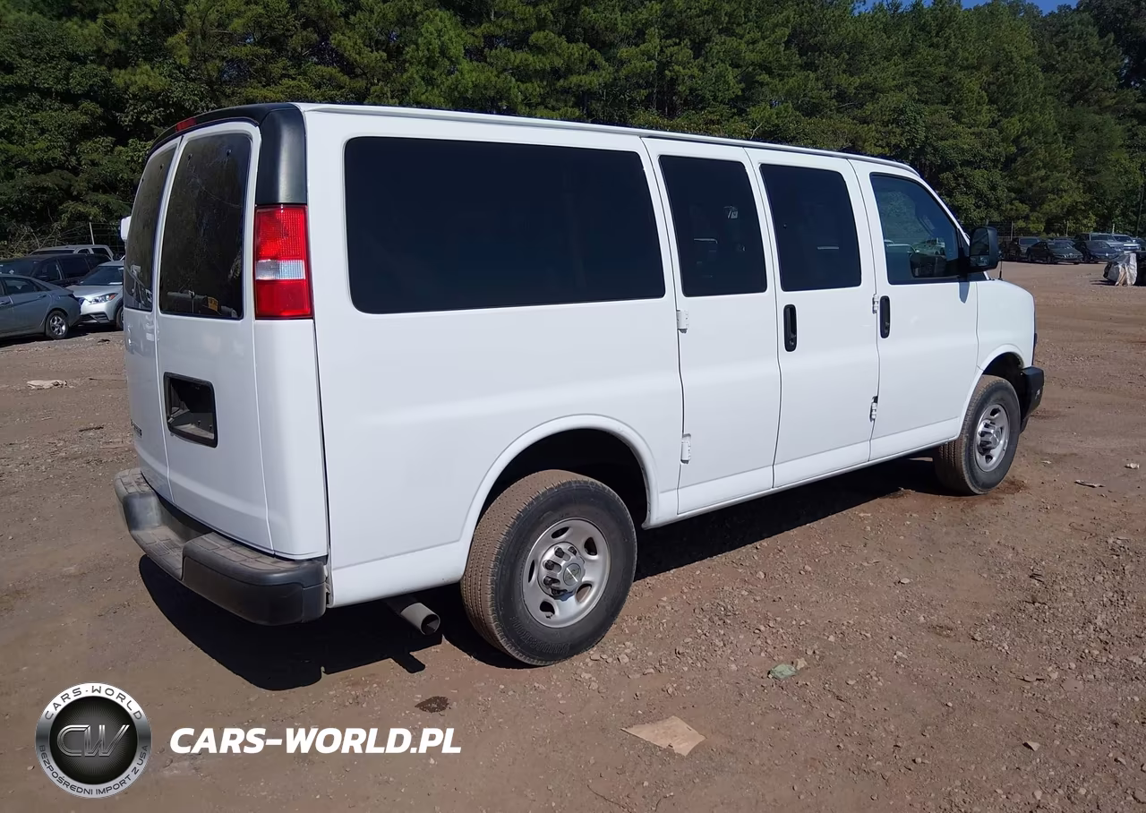 2024 Chevrolet Express Passenger Rwd 2500 Regular Wheelbase Ls VIN:1GAWGEFP0R1158748 - 4