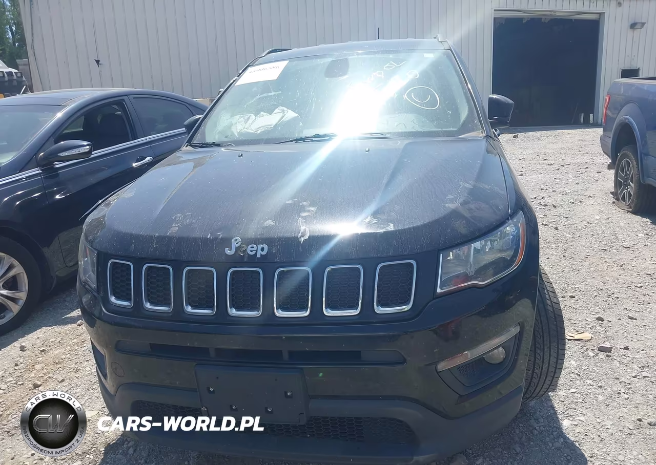2018 Jeep Compass Latitude 4X4 VIN:3C4NJDBB8JT155120 - 12