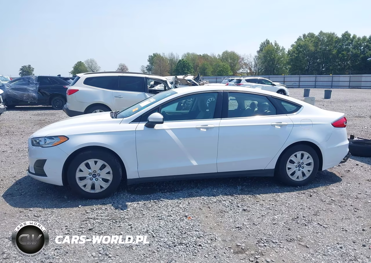2020 Ford Fusion S VIN:3FA6P0G75LR143691 - 14