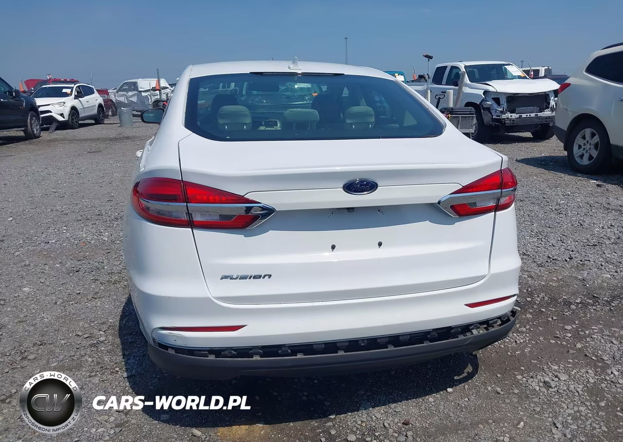 2020 Ford Fusion S VIN:3FA6P0G75LR143691 - 16