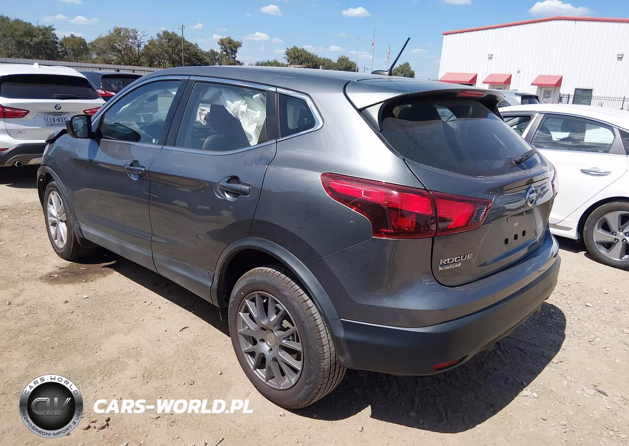 2018 Nissan Rogue Sport S VIN:JN1BJ1CP5JW162194 - 3