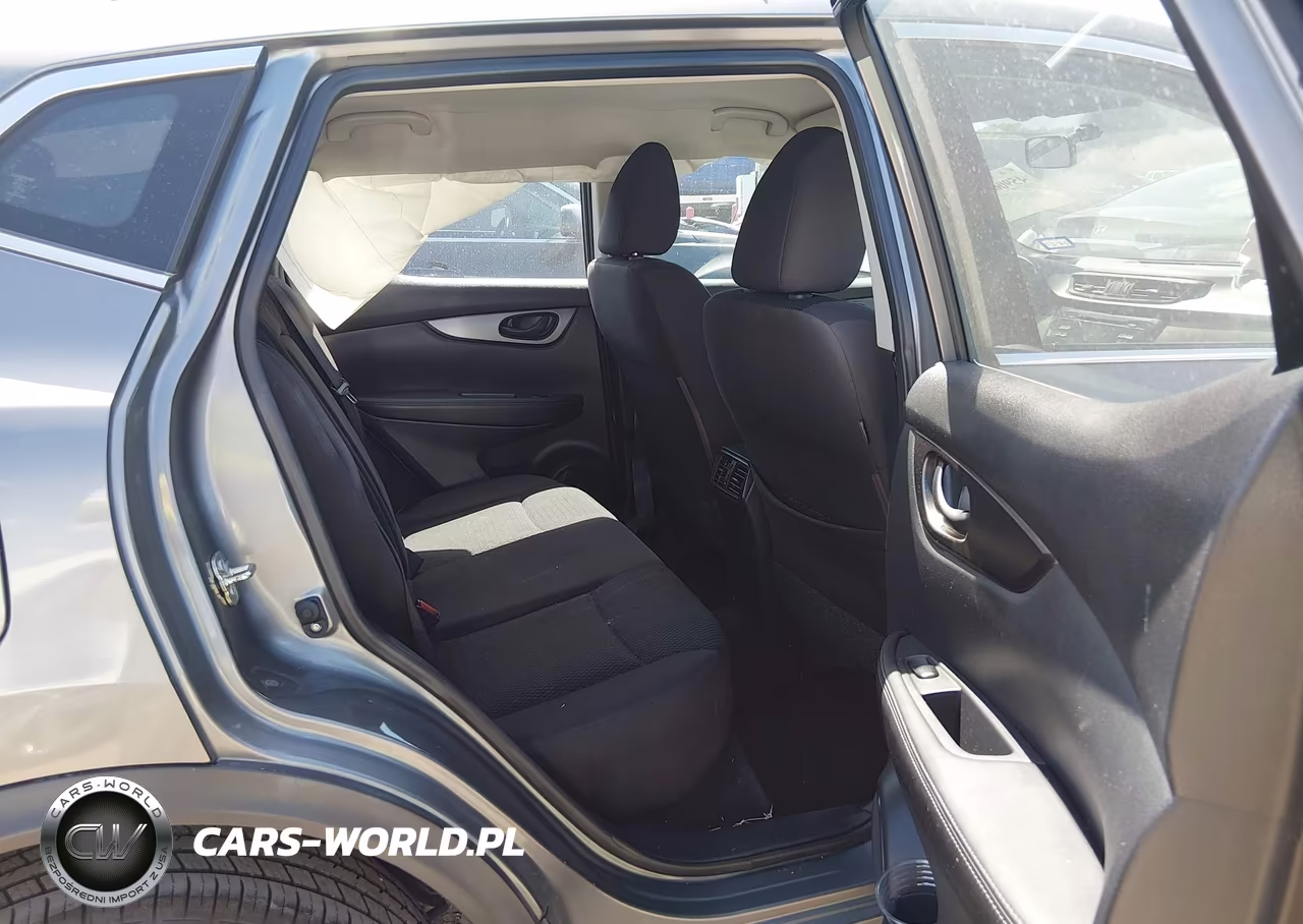 2018 Nissan Rogue Sport S VIN:JN1BJ1CP5JW162194 - 8