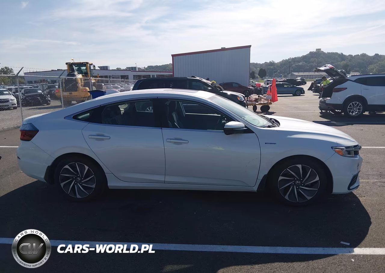 2019 Honda Insight Touring VIN:19XZE4F9XKE020109 - 12
