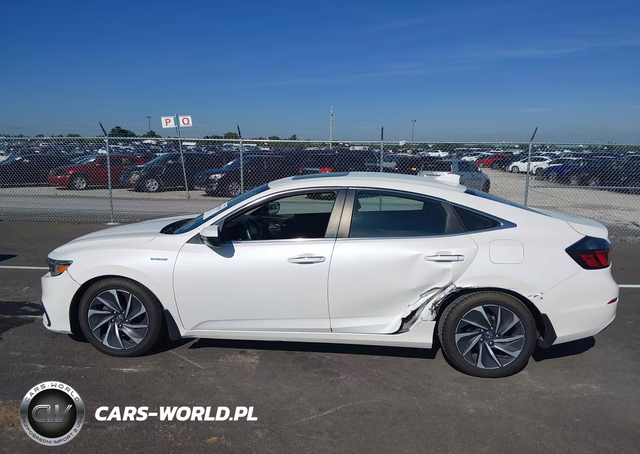 2019 Honda Insight Touring VIN:19XZE4F9XKE020109 - 13
