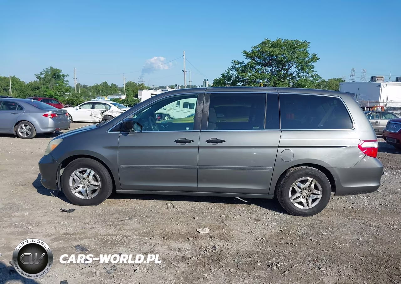 2007 Honda Odyssey Lx VIN:5FNRL38247B058470 - 13