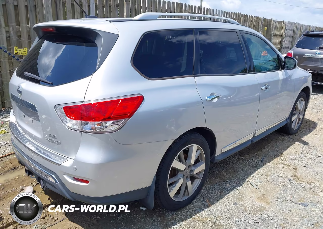 2013 Nissan Pathfinder Platinum VIN:5N1AR2MM8DC645174 - 4