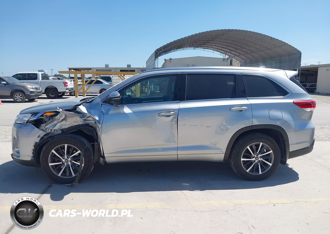 2017 Toyota Highlander Xle VIN:5TDJZRFH2HS374050 - 14
