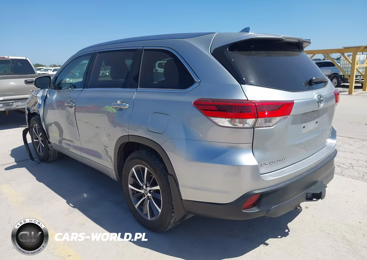 2017 Toyota Highlander Xle VIN:5TDJZRFH2HS374050 - 3