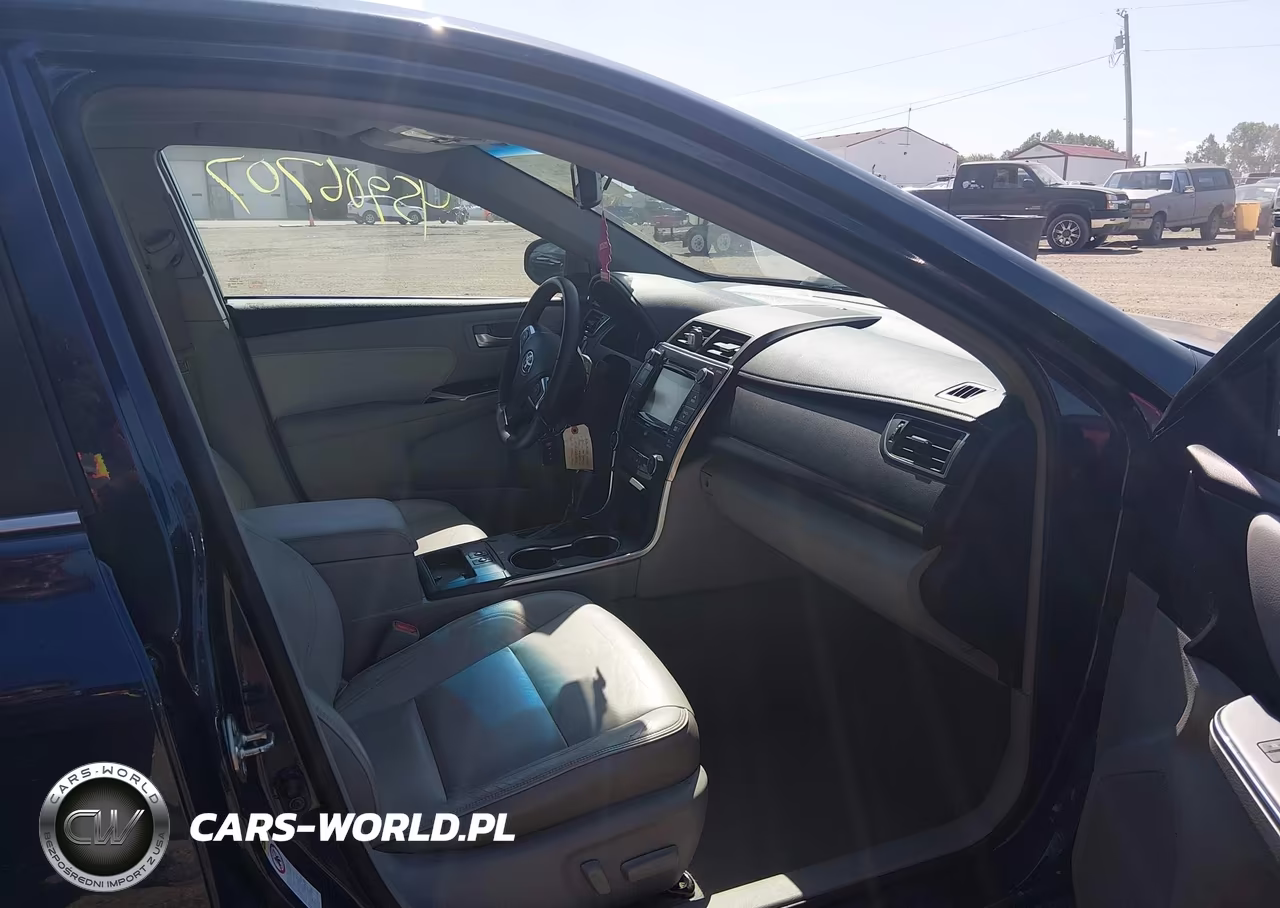 2017 Toyota Camry Xle VIN:4T1BF1FK7HU644407 - 5