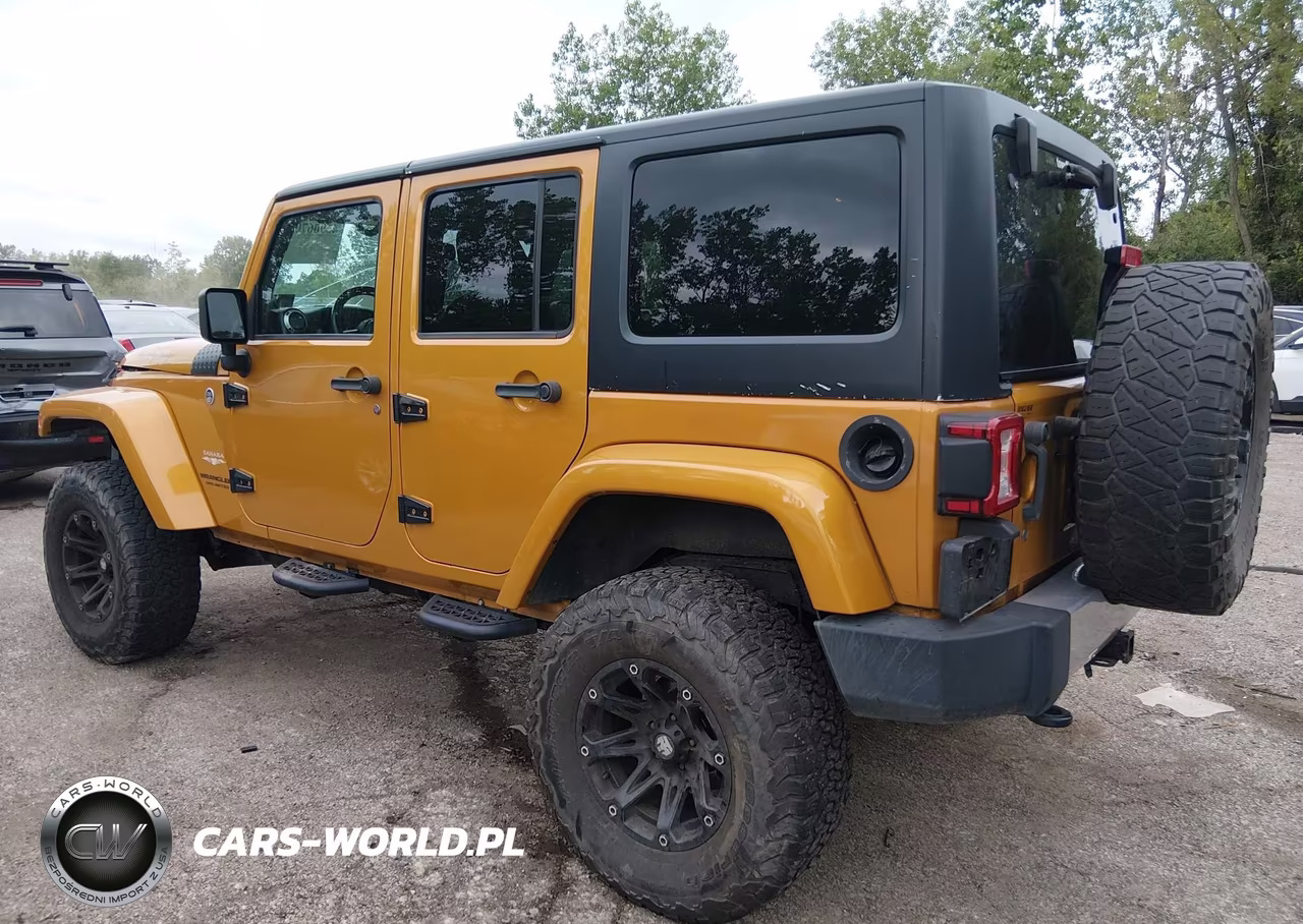 2014 Jeep Wrangler Unlimited Sahara VIN:1C4BJWEG9EL247425 - 3