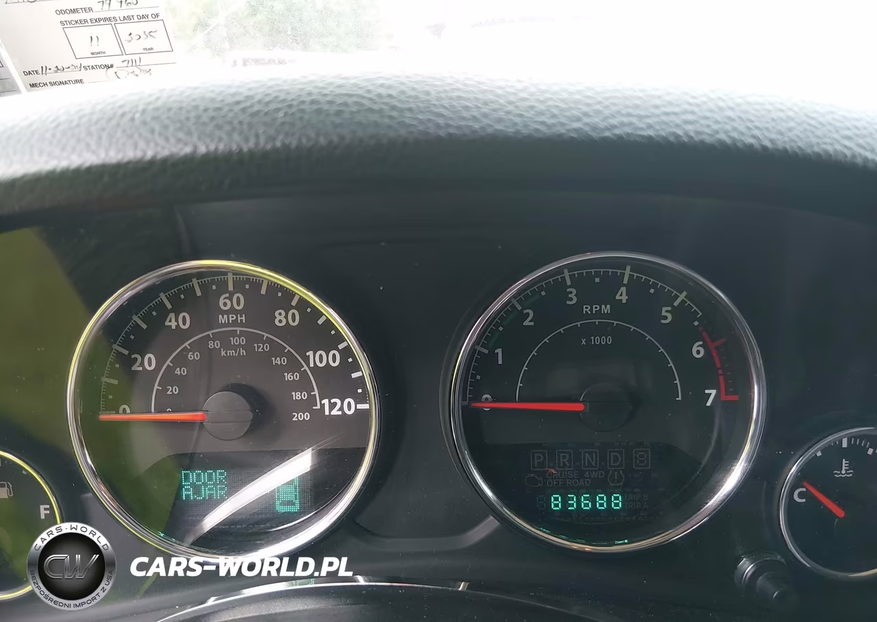 2014 Jeep Wrangler Unlimited Sahara VIN:1C4BJWEG9EL247425 - 7