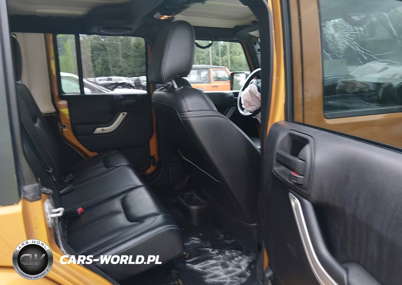 2014 Jeep Wrangler Unlimited Sahara VIN:1C4BJWEG9EL247425 - 8