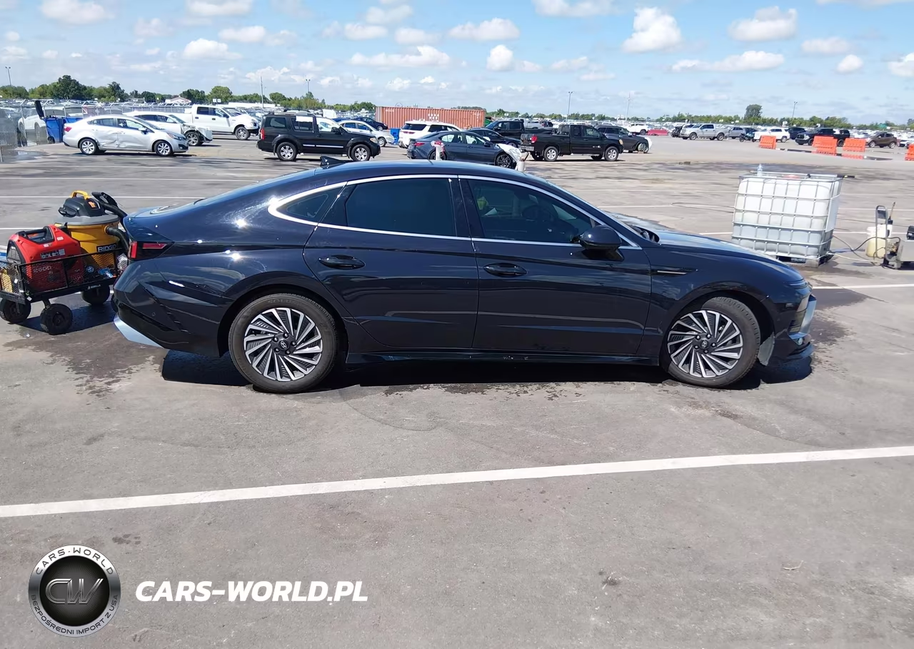 2025 Hyundai Sonata Hybrid Limited VIN:KMHL54JJ2SA103460 - 13