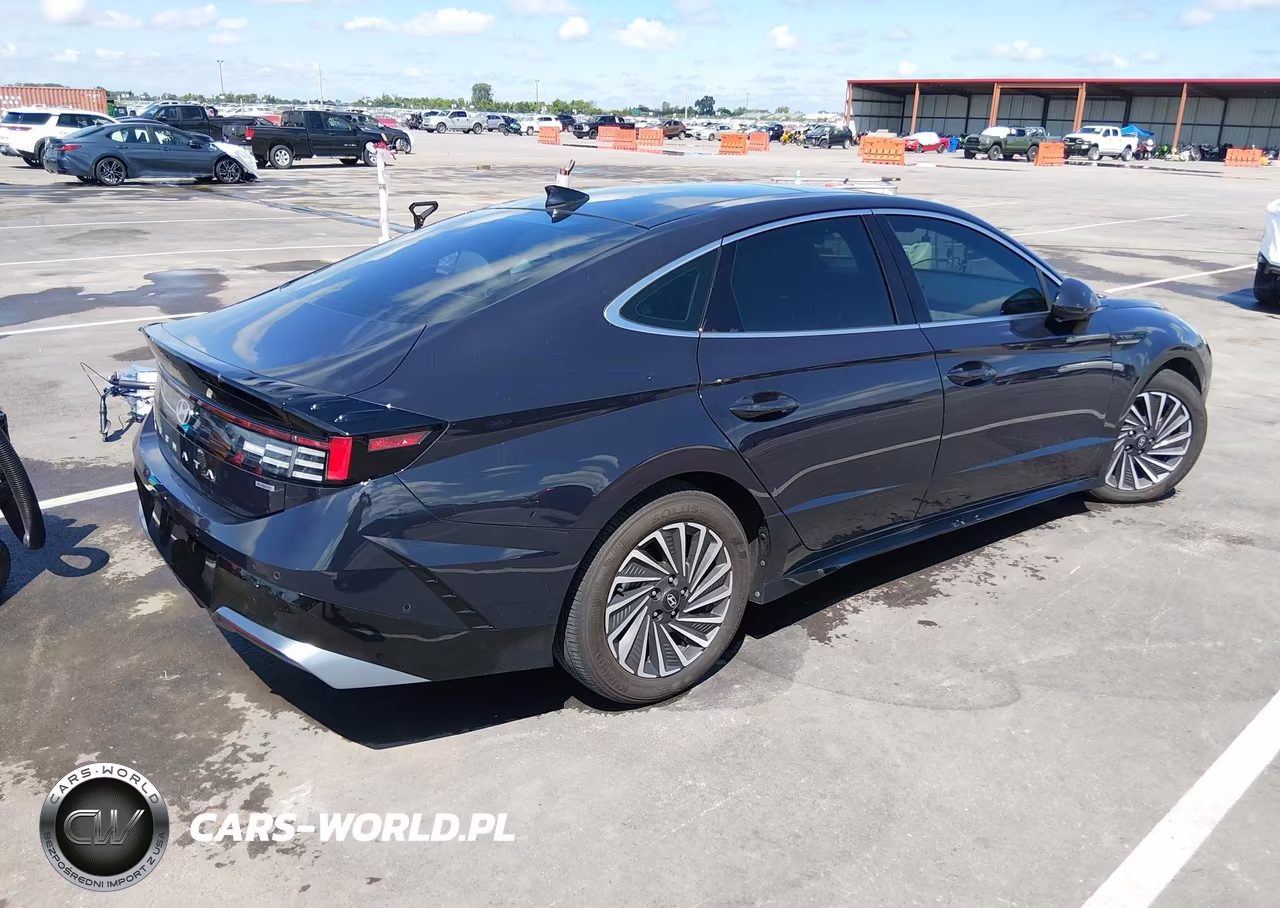 2025 Hyundai Sonata Hybrid Limited VIN:KMHL54JJ2SA103460 - 4