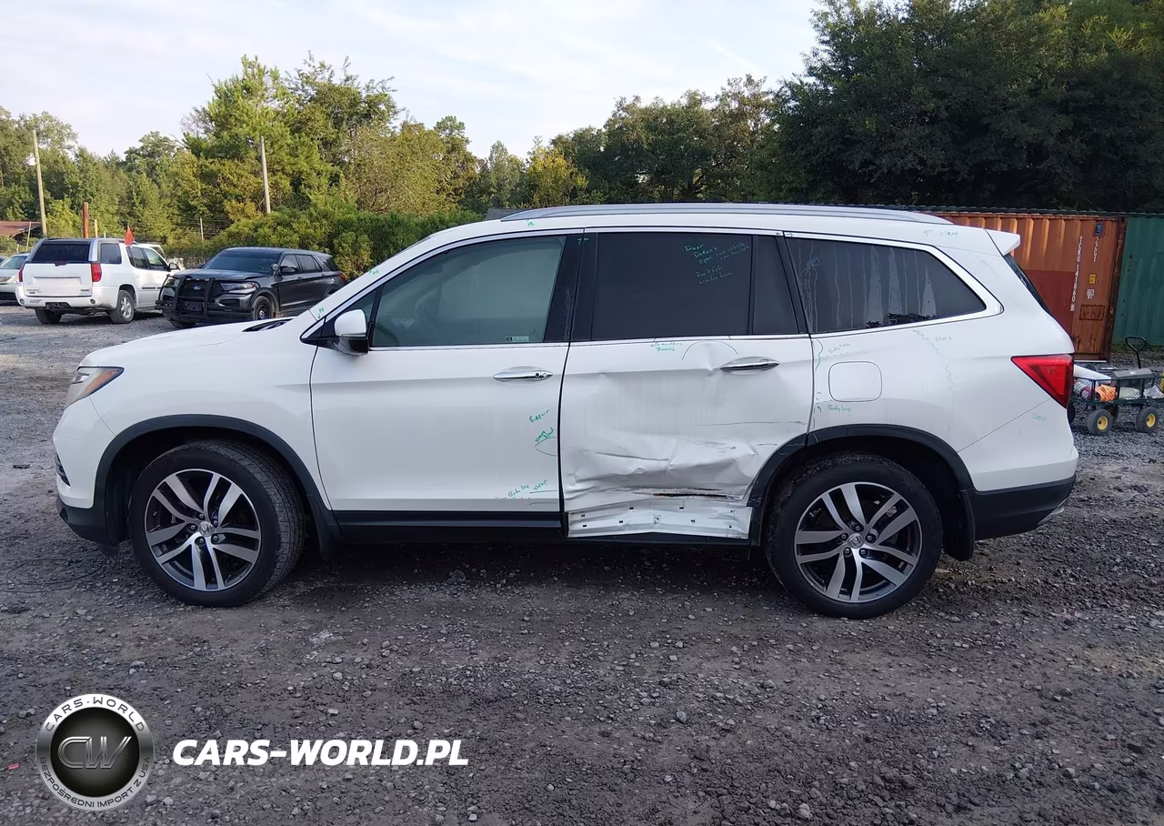 2017 Honda Pilot Touring VIN:5FNYF6H96HB098357 - 14