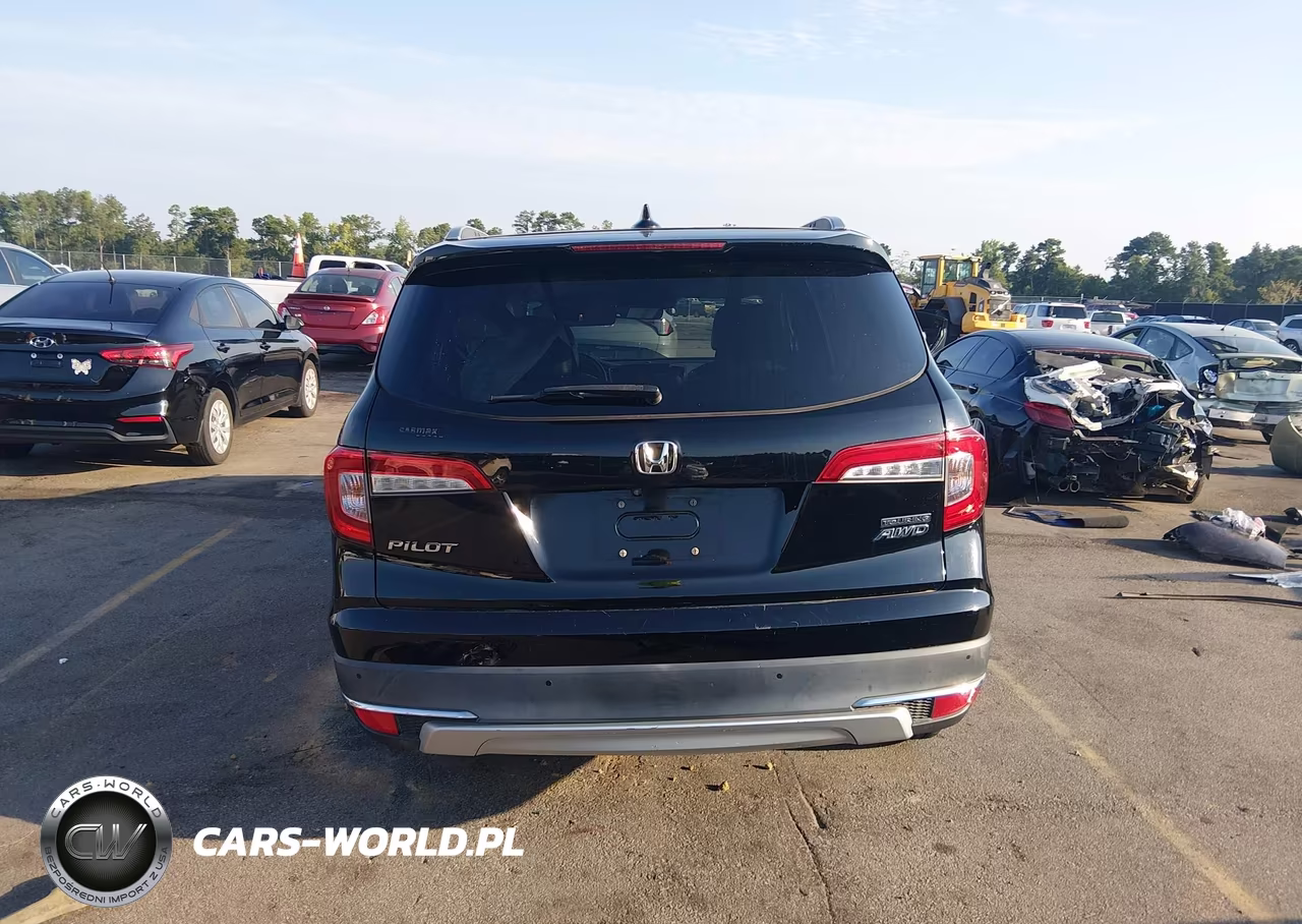 2019 Honda Pilot Touring VIN:5FNYF6H96KB034004 - 17