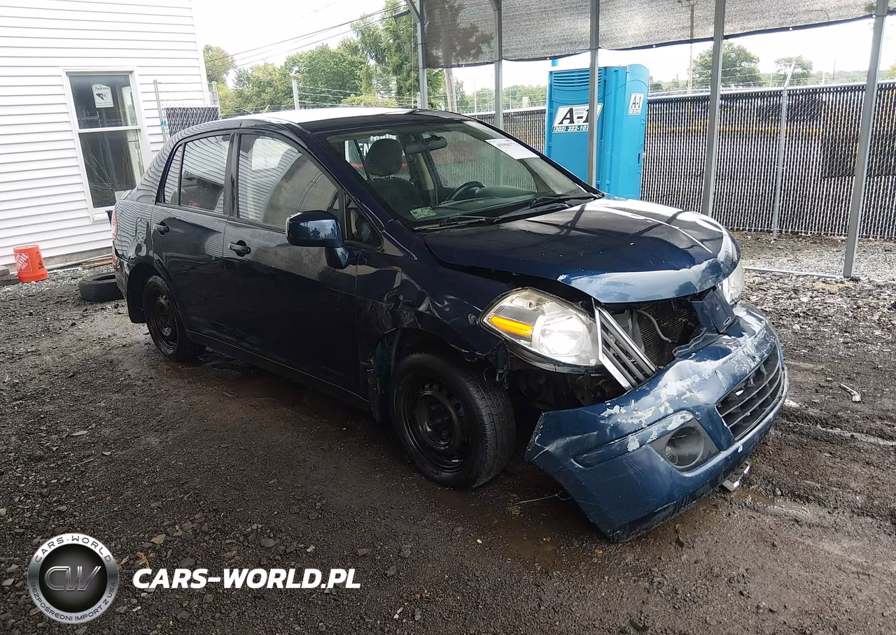 2011 Nissan Versa 1.8S