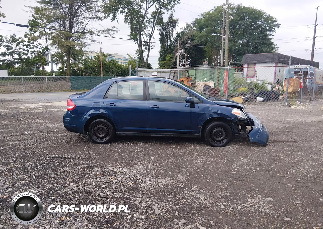 2011 Nissan Versa 1.8S VIN:3N1BC1AP7BL501834 - 13