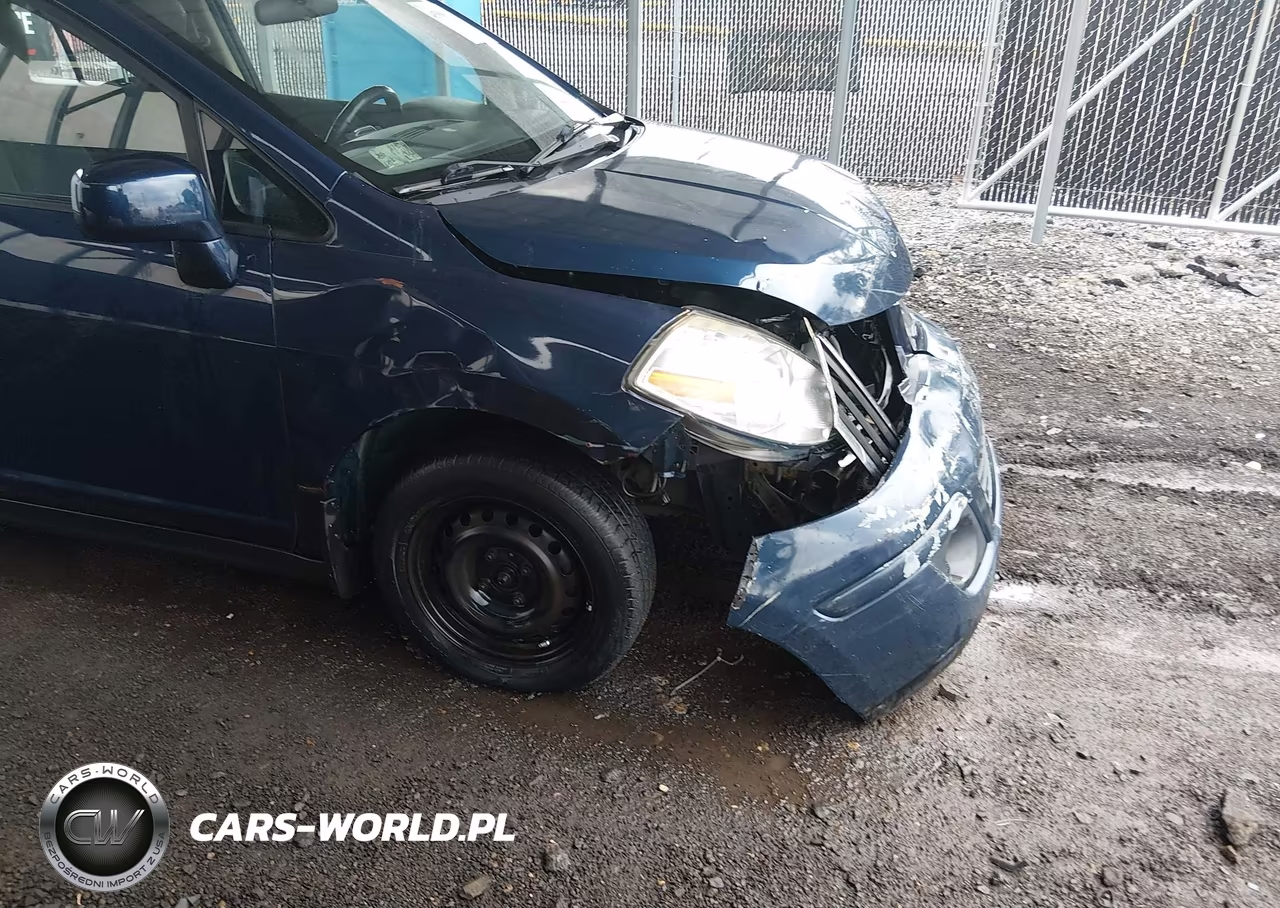 2011 Nissan Versa 1.8S VIN:3N1BC1AP7BL501834 - 17