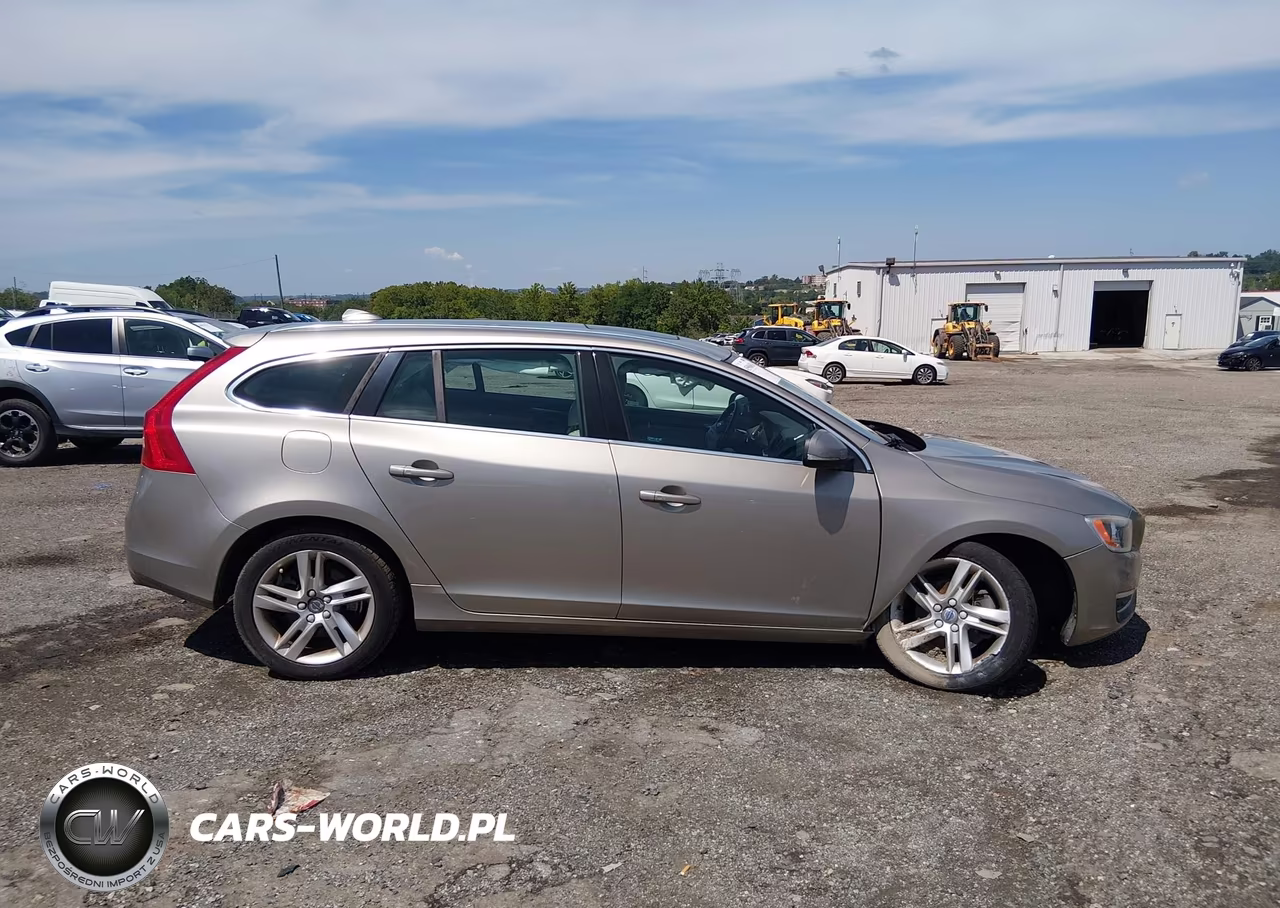 2015 Volvo V60 T5 Premier VIN:YV140MEK9F1265368 - 13