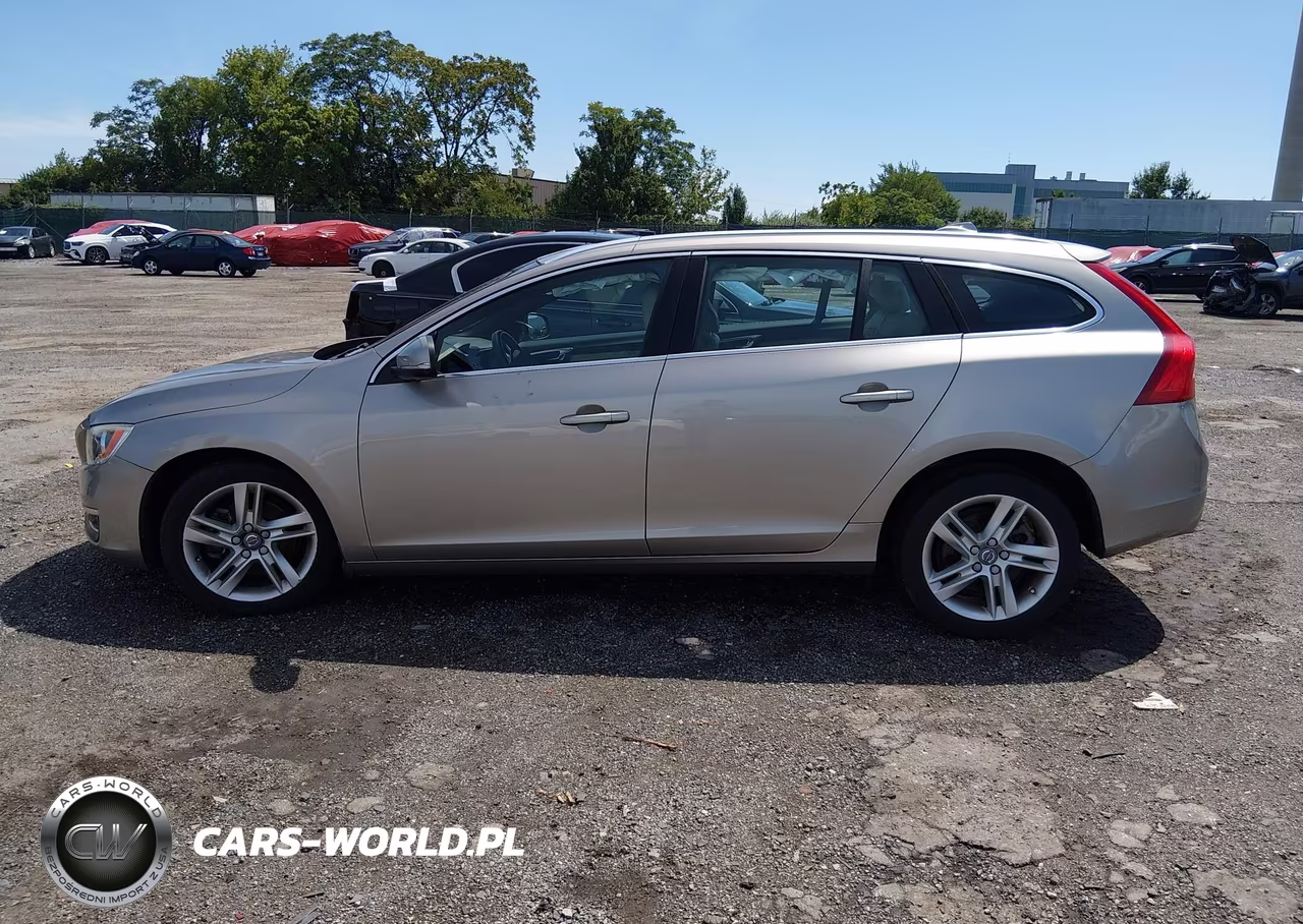 2015 Volvo V60 T5 Premier VIN:YV140MEK9F1265368 - 14