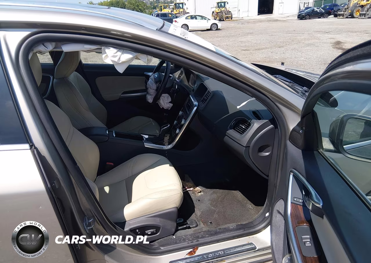 2015 Volvo V60 T5 Premier VIN:YV140MEK9F1265368 - 5