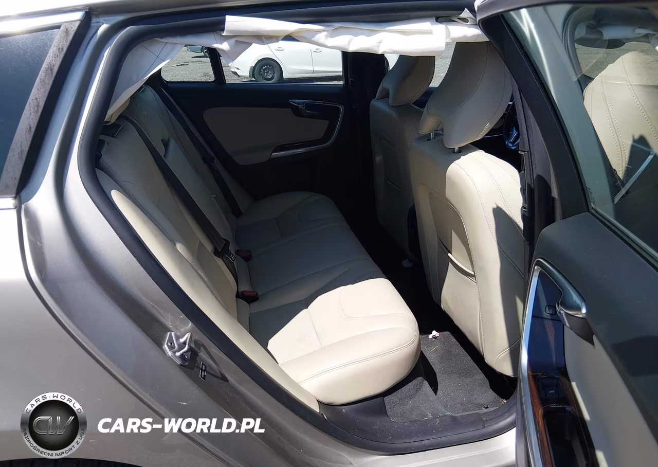 2015 Volvo V60 T5 Premier VIN:YV140MEK9F1265368 - 8