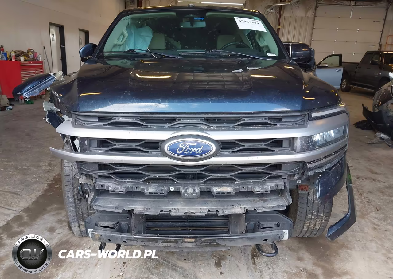 2023 Ford Expedition Xlt VIN:1FMJU1J82PEA35005 - 6