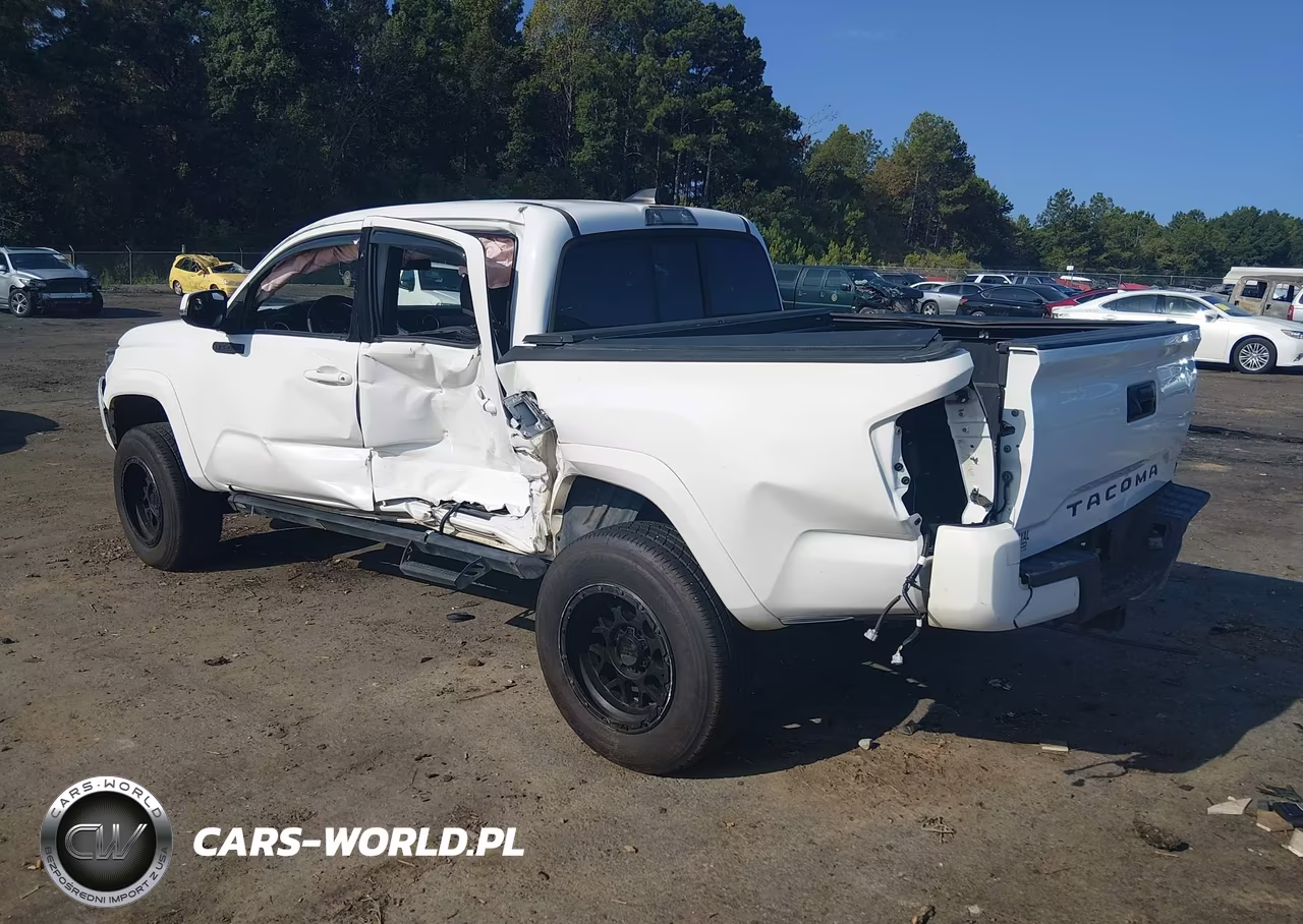 2016 Toyota Tacoma Trd Sport VIN:5TFAZ5CN8GX012106 - 3