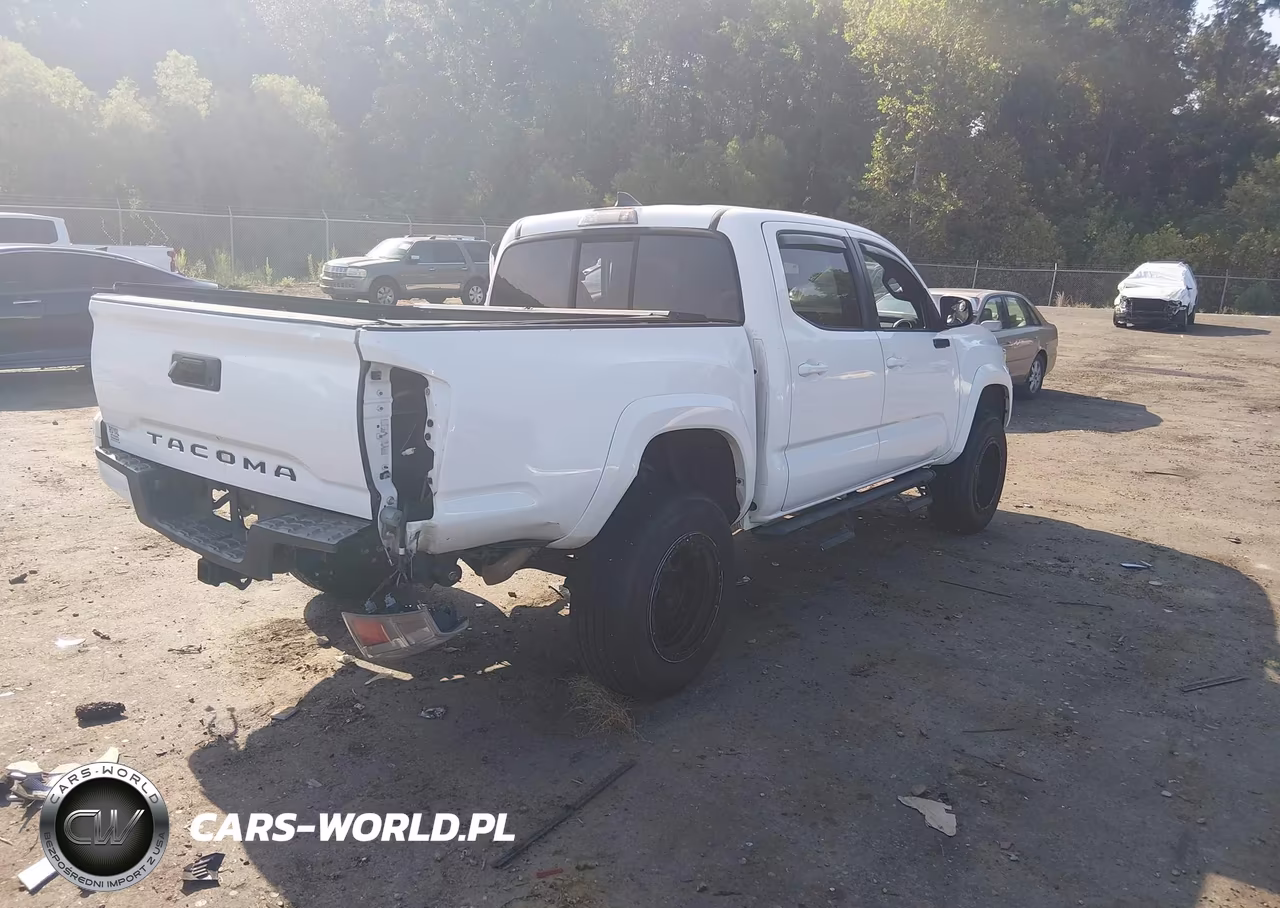 2016 Toyota Tacoma Trd Sport VIN:5TFAZ5CN8GX012106 - 4