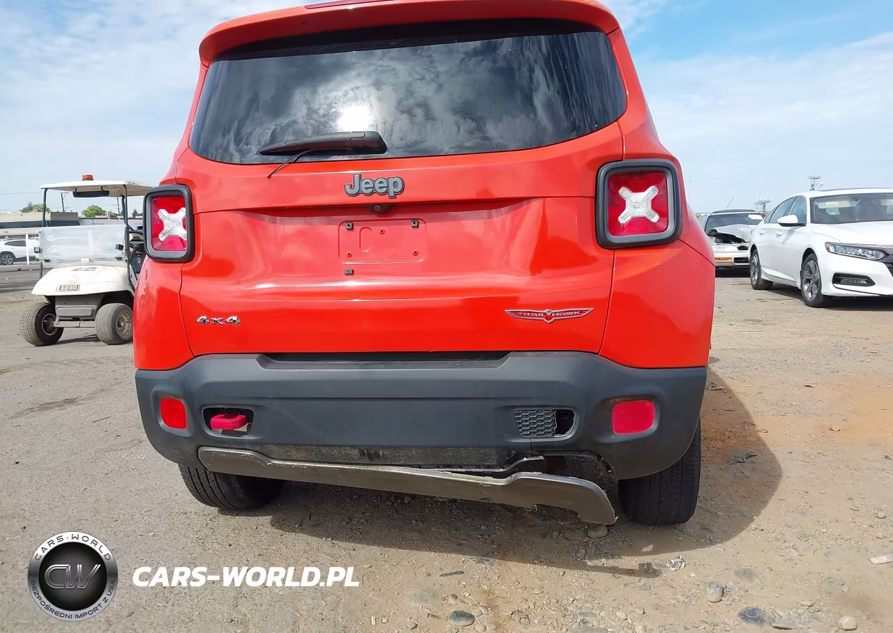 2015 Jeep Renegade Trailhawk VIN:ZACCJBCTXFPC18266 - 6