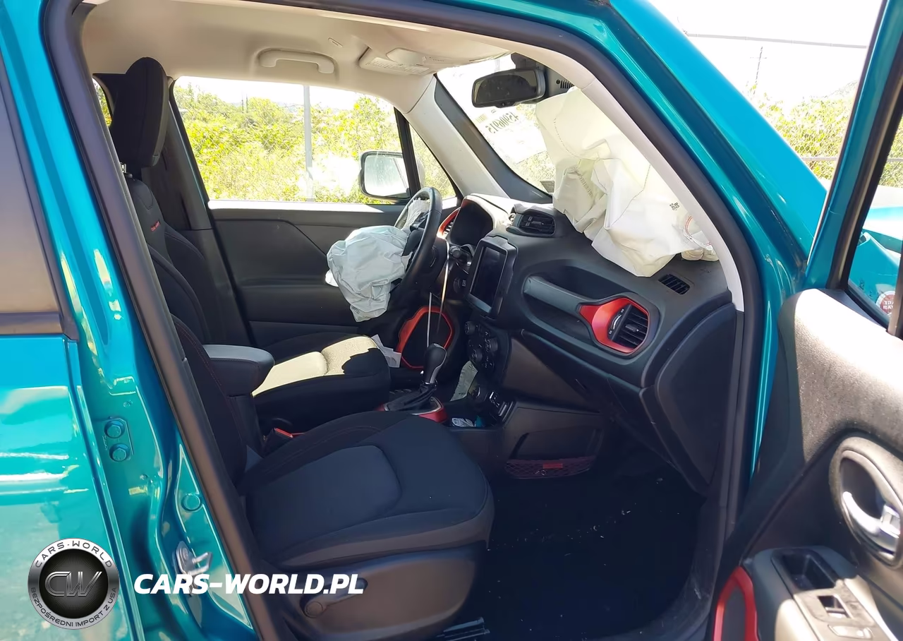 2021 Jeep Renegade Trailhawk 4X4 VIN:ZACNJDC14MPM32036 - 5