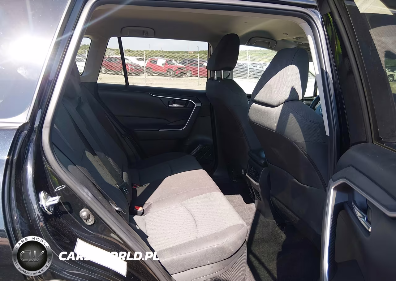 2024 Toyota Rav4 Hybrid Xle VIN:2T3RWRFV5RW203987 - 8