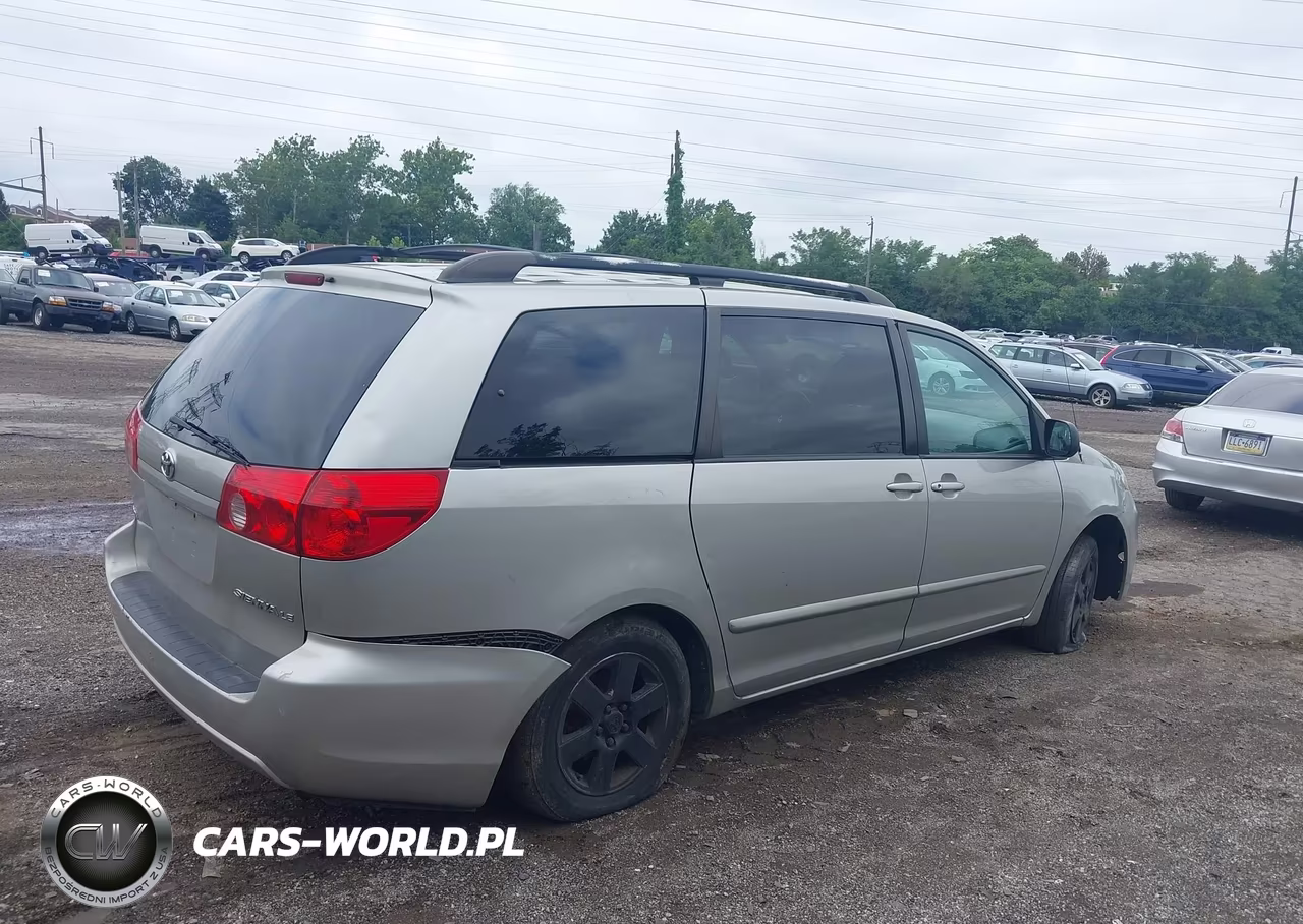 2009 Toyota Sienna Le VIN:5TDZK23C99S253217 - 4
