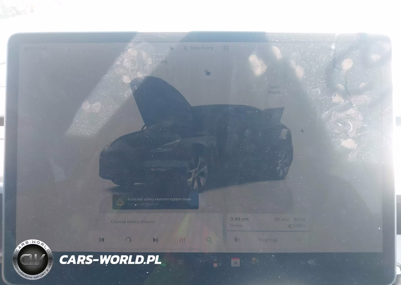 2023 Tesla Model Y VIN:7SAYGDEE9PA165809 - 17