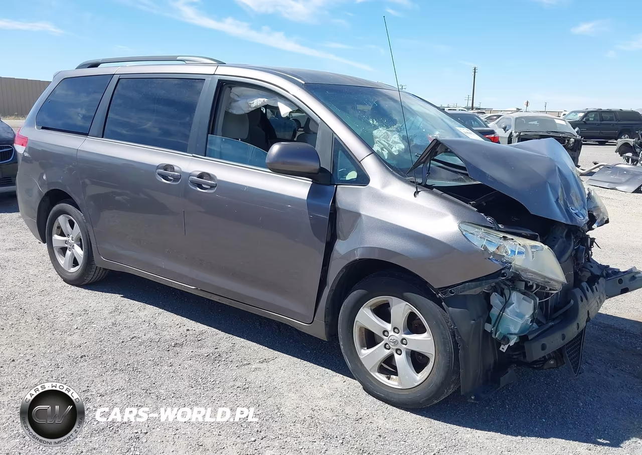 2014 Toyota Sienna Le V6 8 Passenger VIN:5TDKK3DC3ES469340 - 1