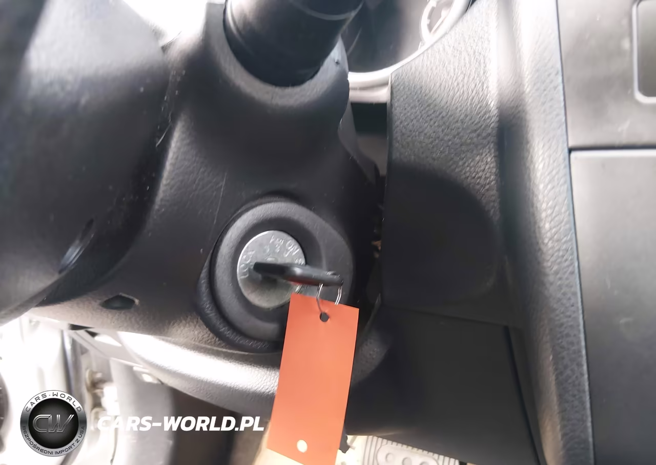 2010 Nissan Versa 1.8Sl VIN:3N1BC1CP2AL408103 - 11