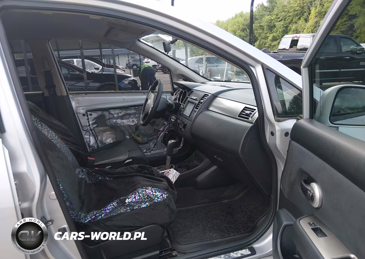 2010 Nissan Versa 1.8Sl VIN:3N1BC1CP2AL408103 - 5